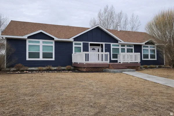 $445,000 | 1676 East 4000th Street South, Vernal, UT 84078