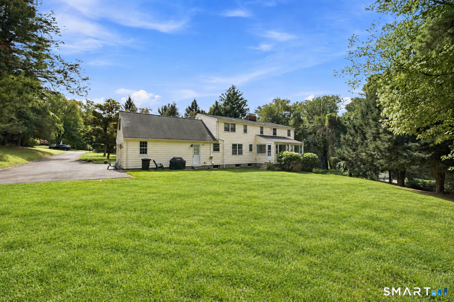 16 Oakhurst Road Simsbury, CT 06070 - Photo 37 of 40 Gallery Image 37
