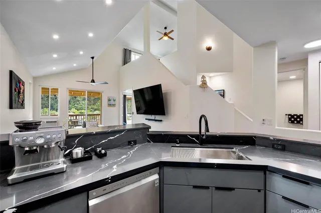 $699,000 | 95-920 Wikao Street, Unit A301, Mililani, HI 96789