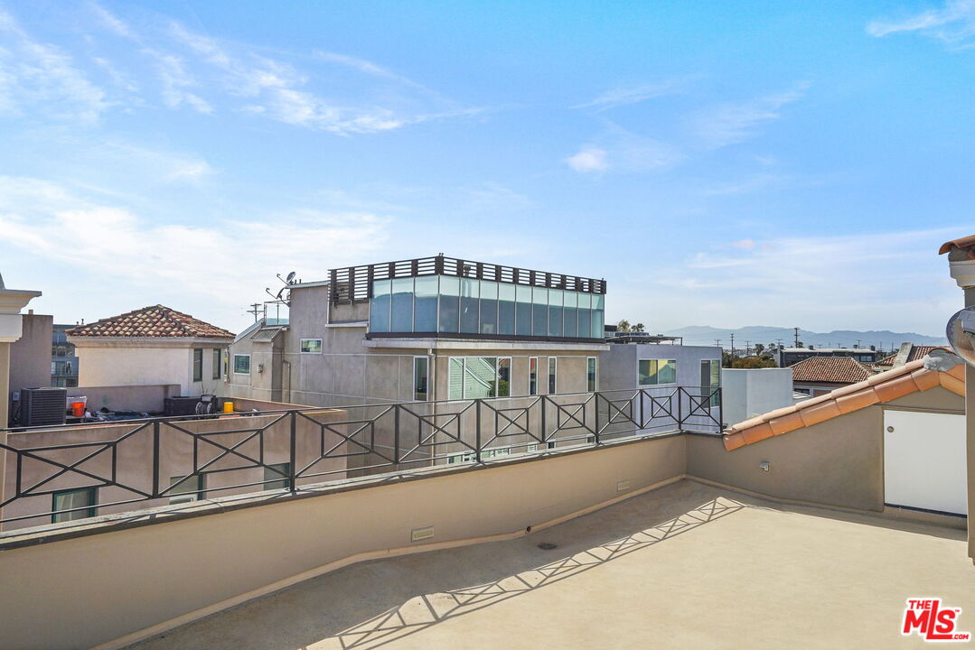 115 Ketch Mall Marina del Rey, CA 90292 - Photo 39 of 43