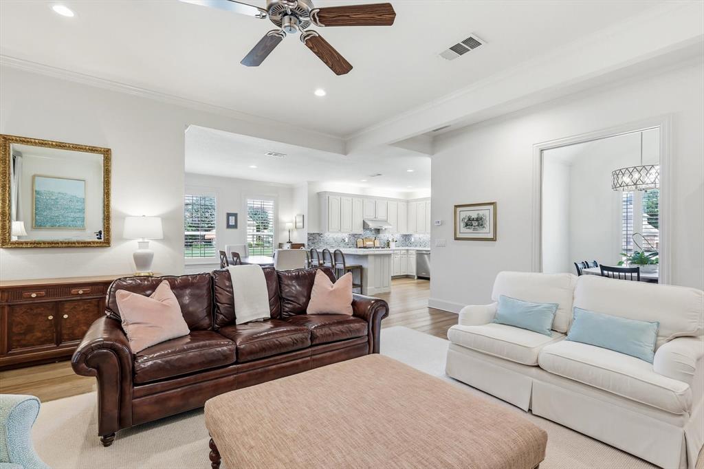 953 Monarch Way Keller, TX 76248 - Photo 9 of 36 Family room