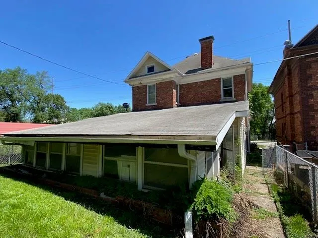 $110,000 | 319 North 10th Street, Atchison, KS 66002