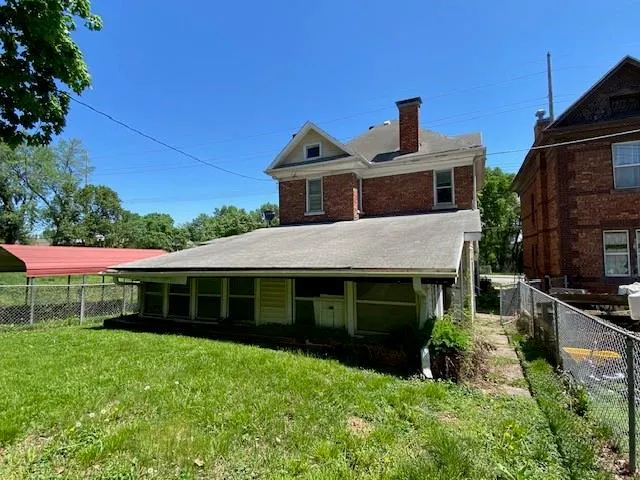 $110,000 | 319 North 10th Street, Atchison, KS 66002