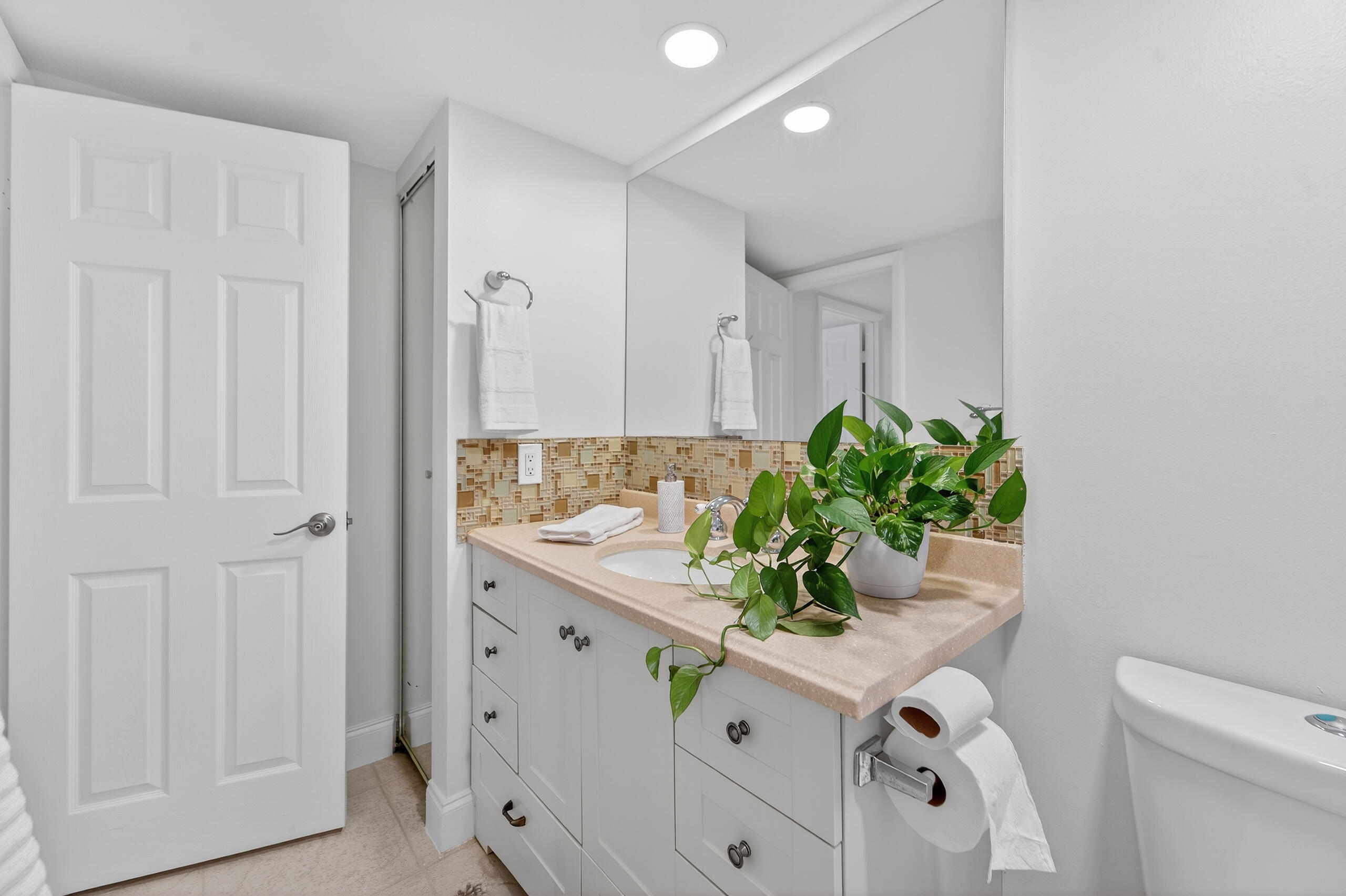 3900 County Line Road, Unit 11D Tequesta, FL 33469 - Photo 27 of 53 028_081525-191