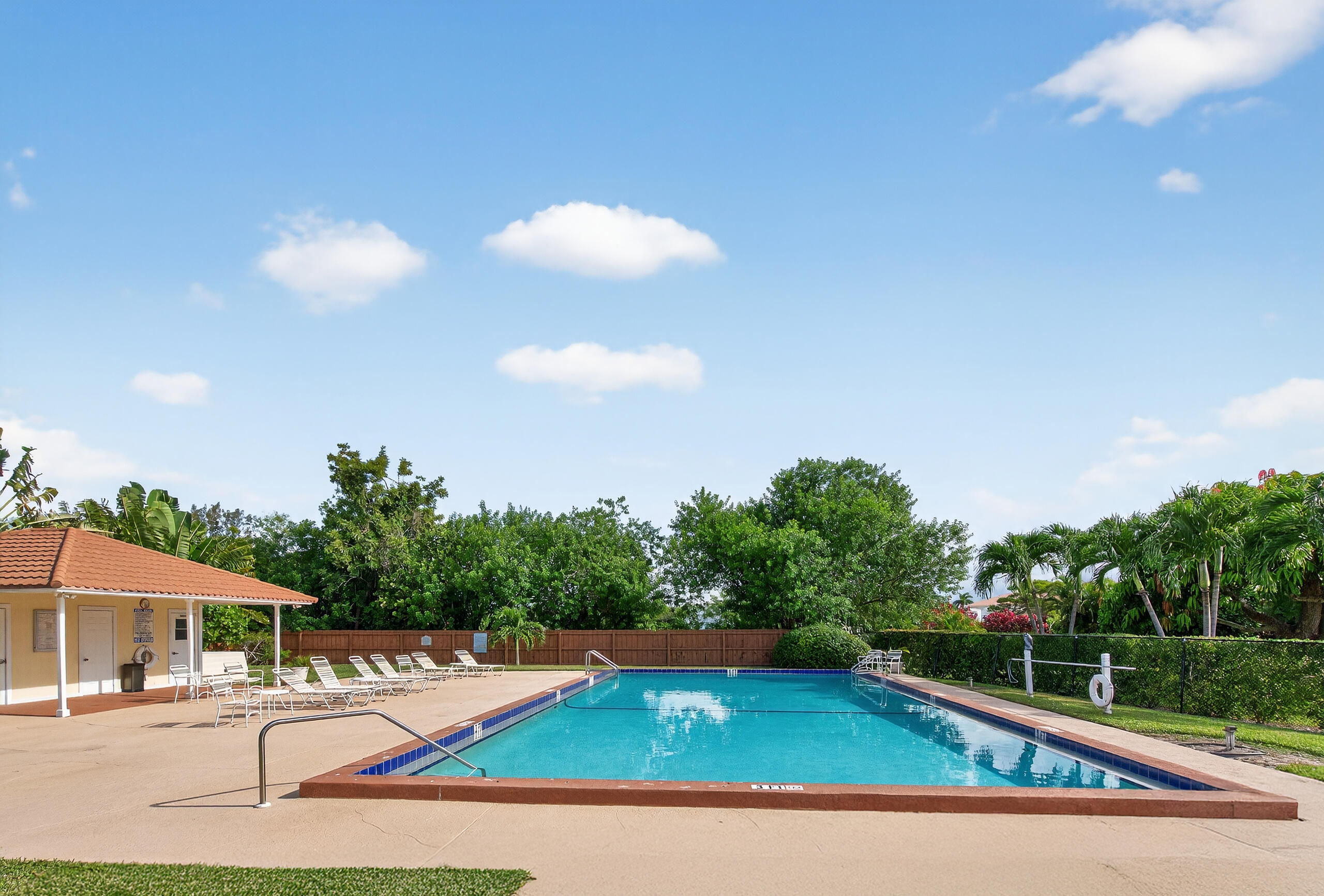 3900 County Line Road, Unit 11D Tequesta, FL 33469 - Photo 52 of 53 3900 Countyline road040