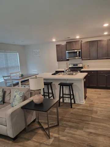 $2,500 | 240 Spencer Circle, Summerville, SC 29485