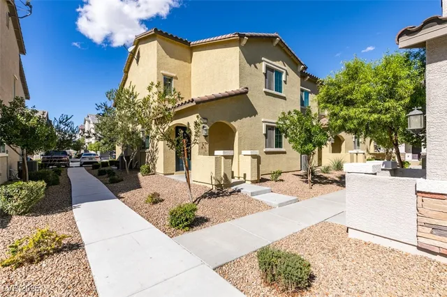 $345,000 | 6472 Centennial Skies Court, North Las Vegas, NV 89086