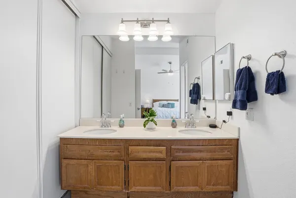$799,995 | 2201 Amber Lane, Escondido, CA 92026