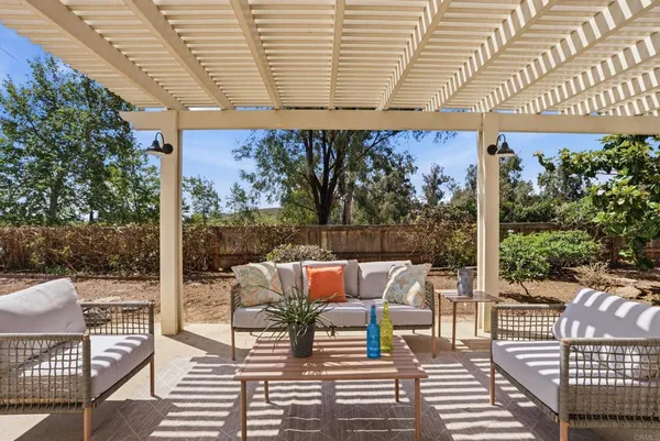 $799,995 | 2201 Amber Lane, Escondido, CA 92026