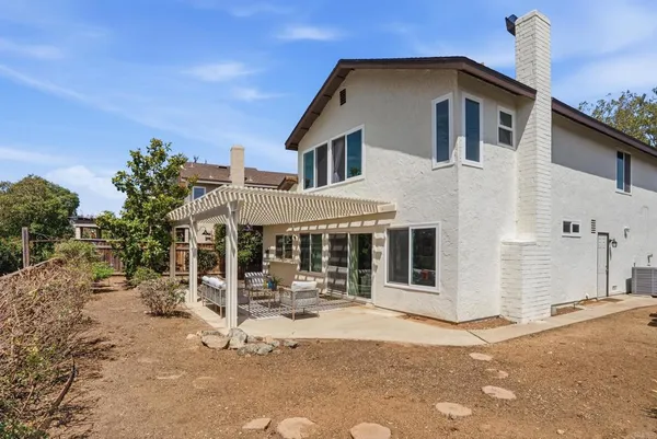 $799,995 | 2201 Amber Lane, Escondido, CA 92026