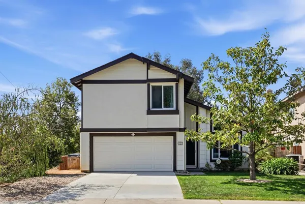 $799,995 | 2201 Amber Lane, Escondido, CA 92026
