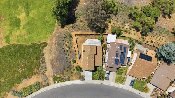 $799,995 | 2201 Amber Lane, Escondido, CA 92026