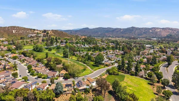 $799,995 | 2201 Amber Lane, Escondido, CA 92026