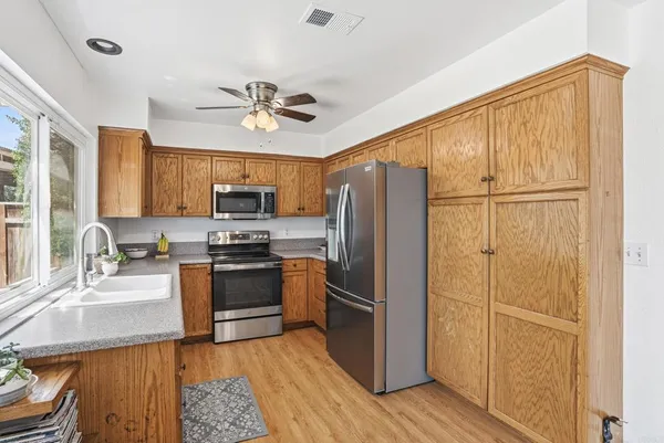 $799,995 | 2201 Amber Lane, Escondido, CA 92026