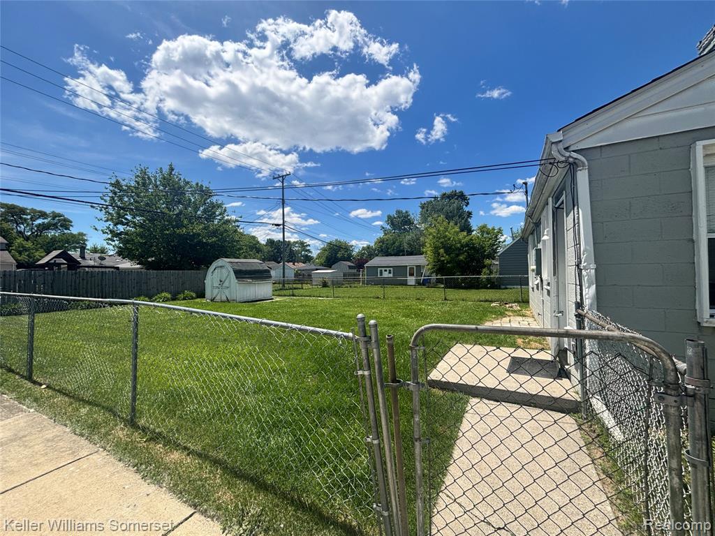 11130 Stephens Warren, MI 48089 - Photo 11 of 11