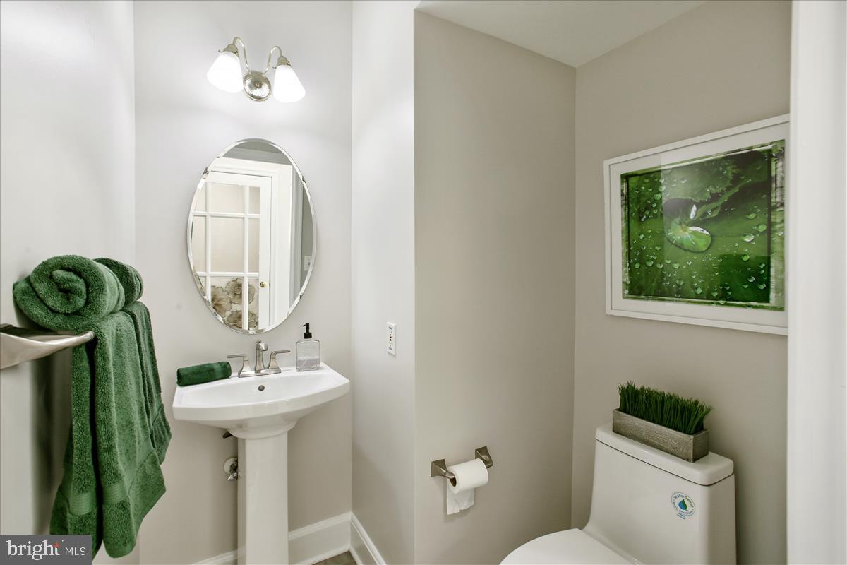 20702 Pomeroy Court Ashburn, VA 20147 - Photo 16 of 60