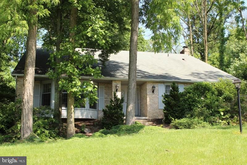 3520 Harrowgate Road York, PA 17402 - Photo 1 of 35 Gallery Image 1
