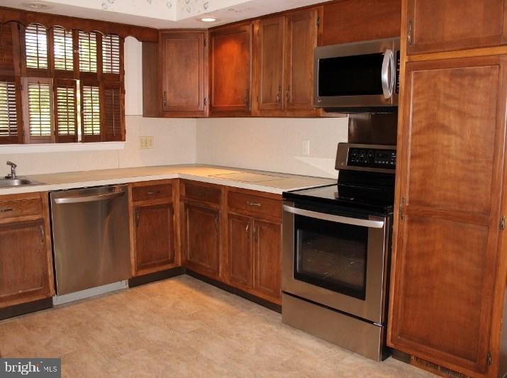 3520 Harrowgate Road York, PA 17402 - Photo 16 of 35 Gallery Image 16