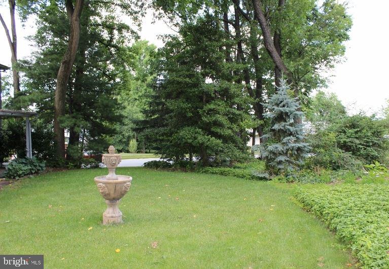 3520 Harrowgate Road York, PA 17402 - Photo 7 of 35 Gallery Image 7