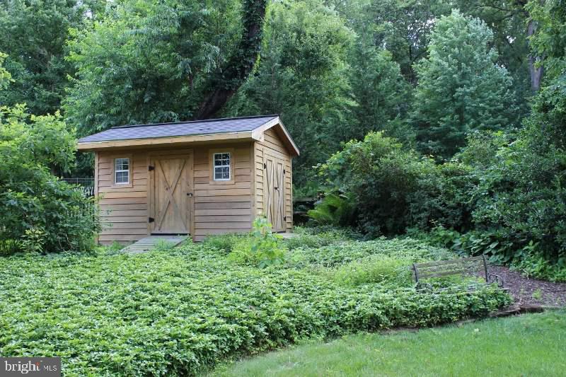 3520 Harrowgate Road York, PA 17402 - Photo 8 of 35 Gallery Image 8