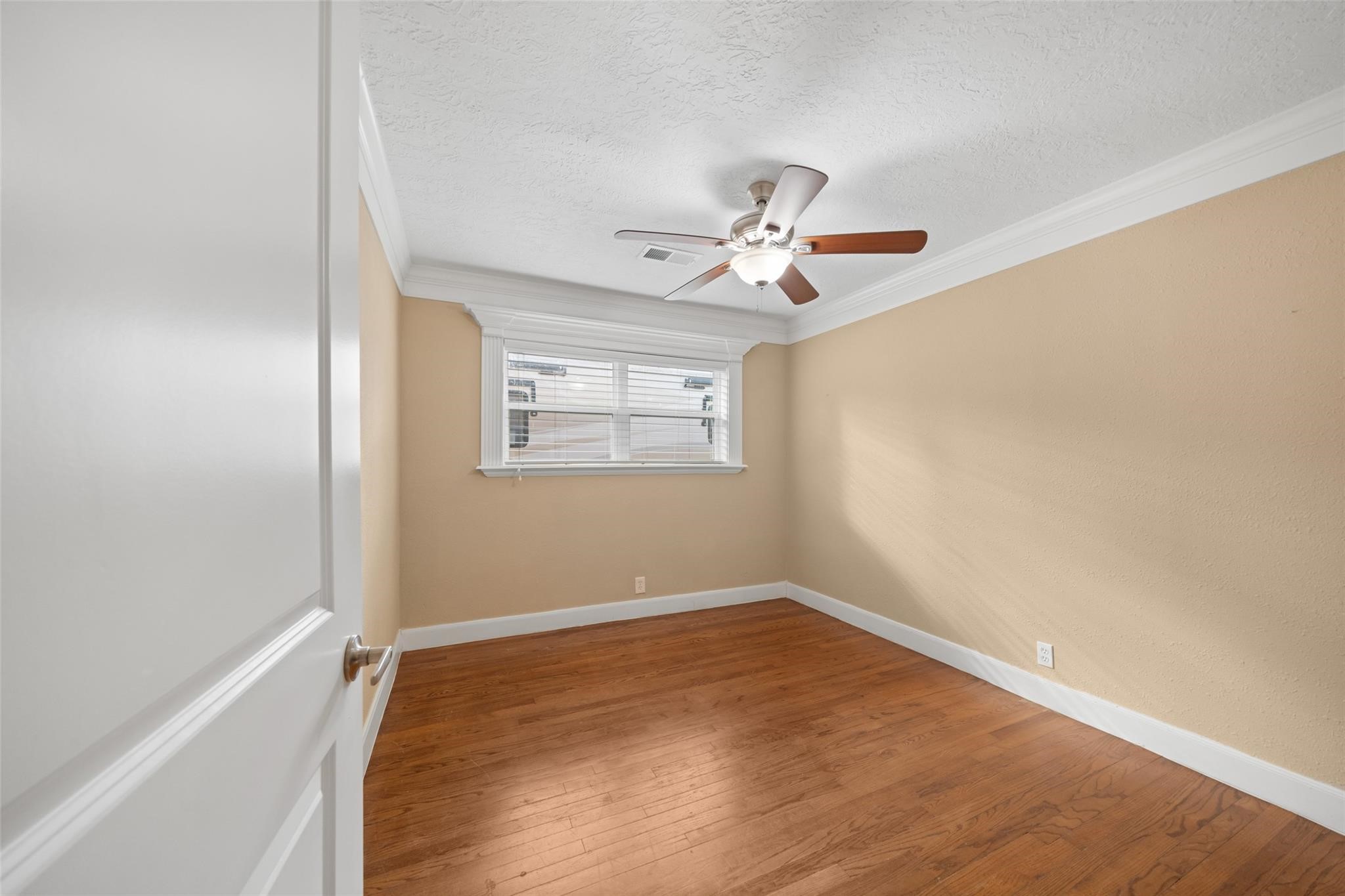 6742 Dusty Lane Conroe, TX 77306 - Photo 24 of 33 Bedroom 3 with Ceiling fan
