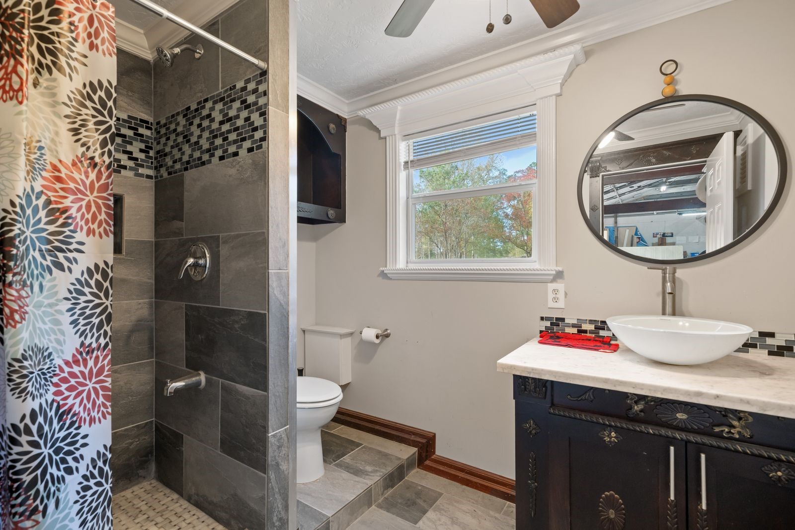 6742 Dusty Lane Conroe, TX 77306 - Photo 7 of 33 Full bath located in office of workshop for added convenience and the option to have overnight guests.