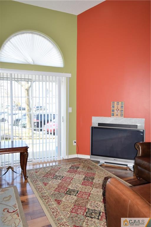 424 Draco Road Piscataway, NJ 08854 - Photo 9 of 15 Gallery Image 9
