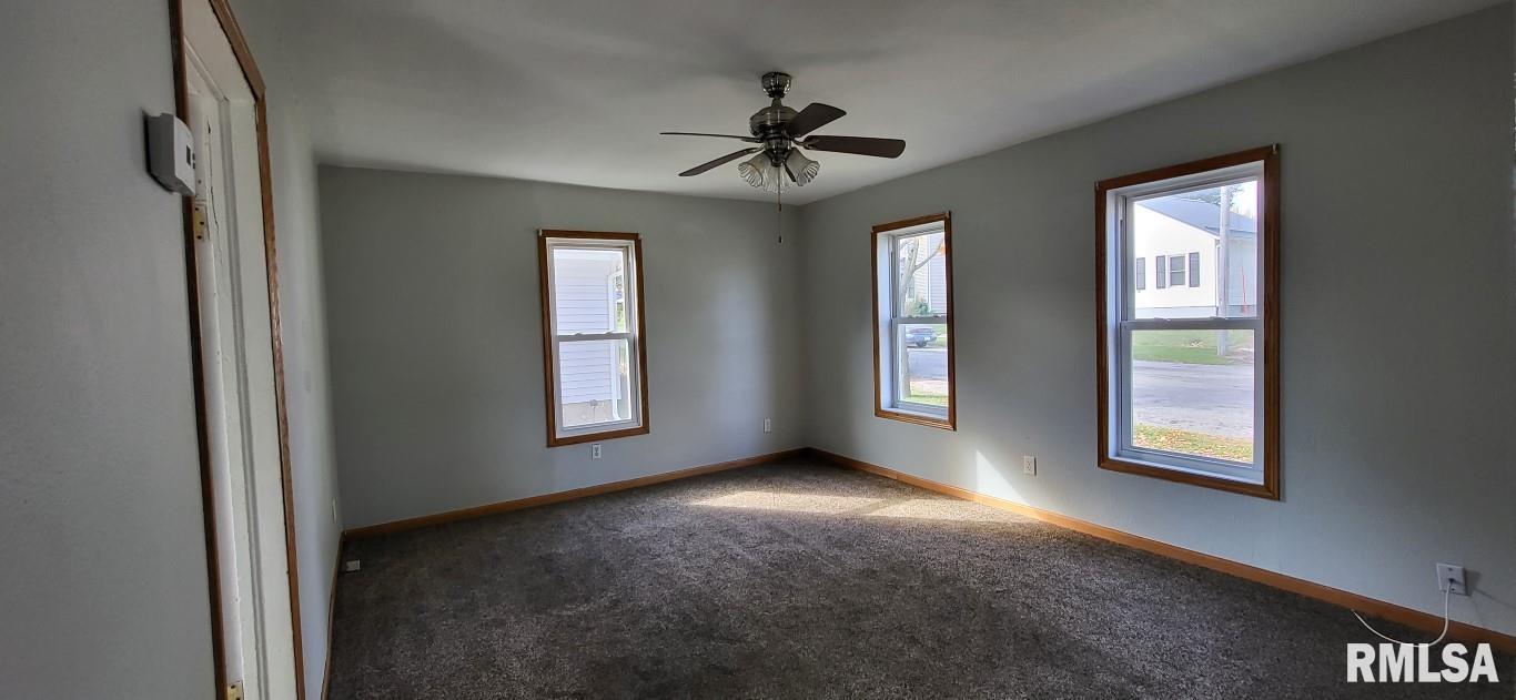 529 Willow Street Bennett, IA 52721 - Photo 3 of 10 Gallery Image 3
