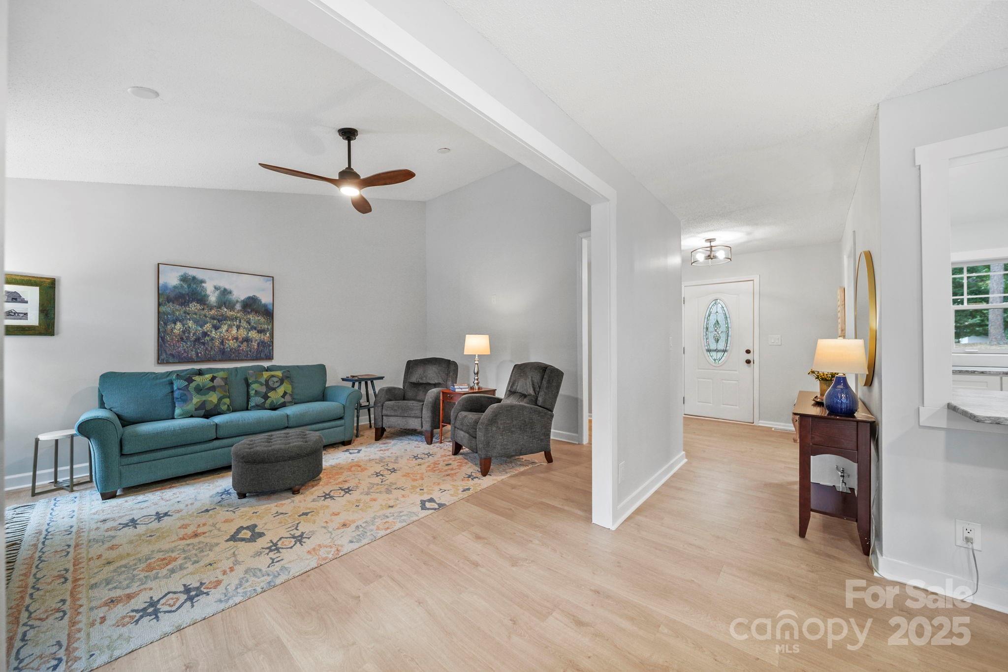 1215 Molokai Drive Fort Mill, SC 29708 - Photo 3 of 25 a living room with furniture