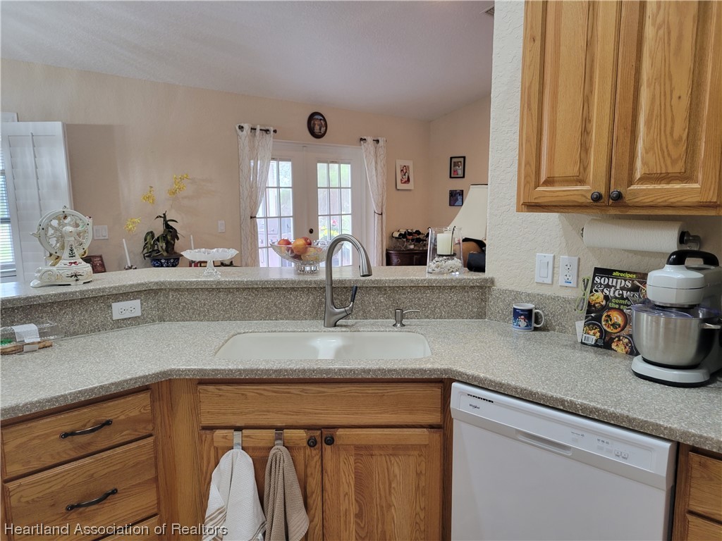 491 Archie Summers Road Lake Placid, FL 33852 - Photo 10 of 43 Gallery Image 10