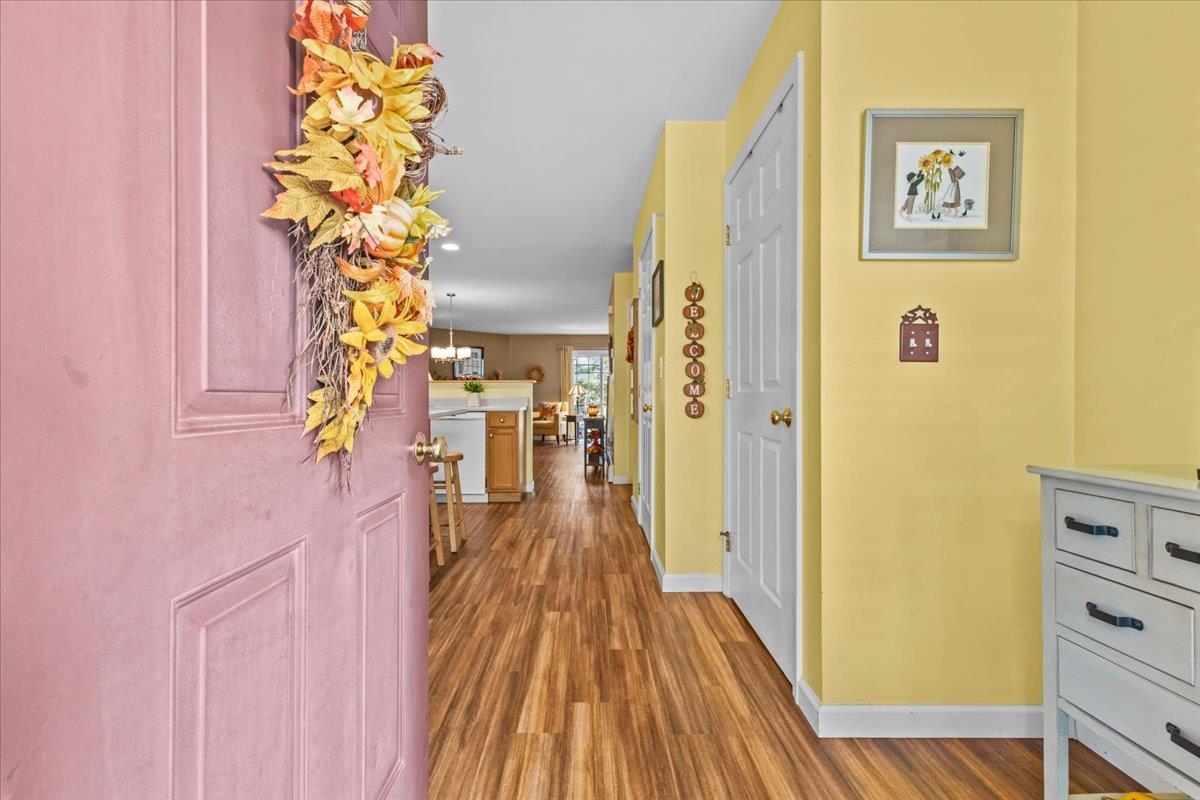 86 Chelsea Place Williston, VT 05495 - Photo 3 of 40