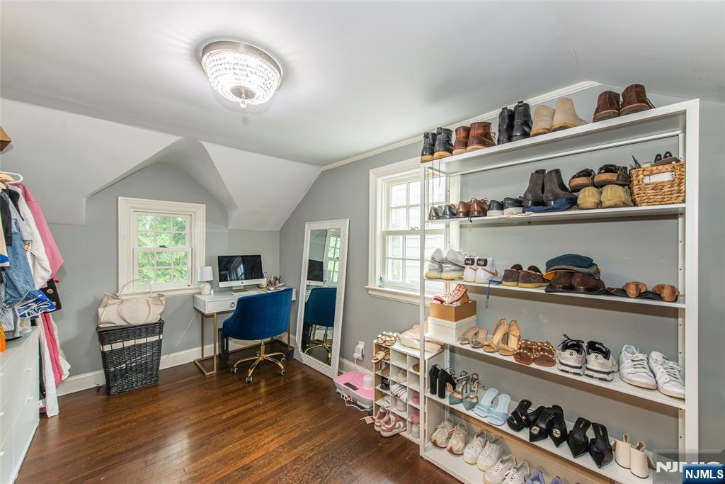 77 Forest Hill Road West Orange, NJ 07052 - Photo 24 of 45