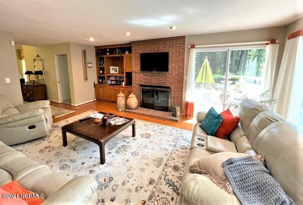 255 Lake Forest Drive Pinehurst, NC 28374 - Photo 14 of 45 Family Room