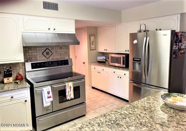 255 Lake Forest Drive Pinehurst, NC 28374 - Photo 19 of 45 Kitchen