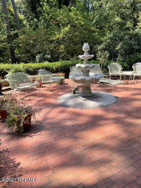 255 Lake Forest Drive Pinehurst, NC 28374 - Photo 5 of 45 Back Patio