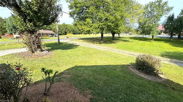 $275,000 | 1458 Austin Traphill Road, Elkin, NC 28621