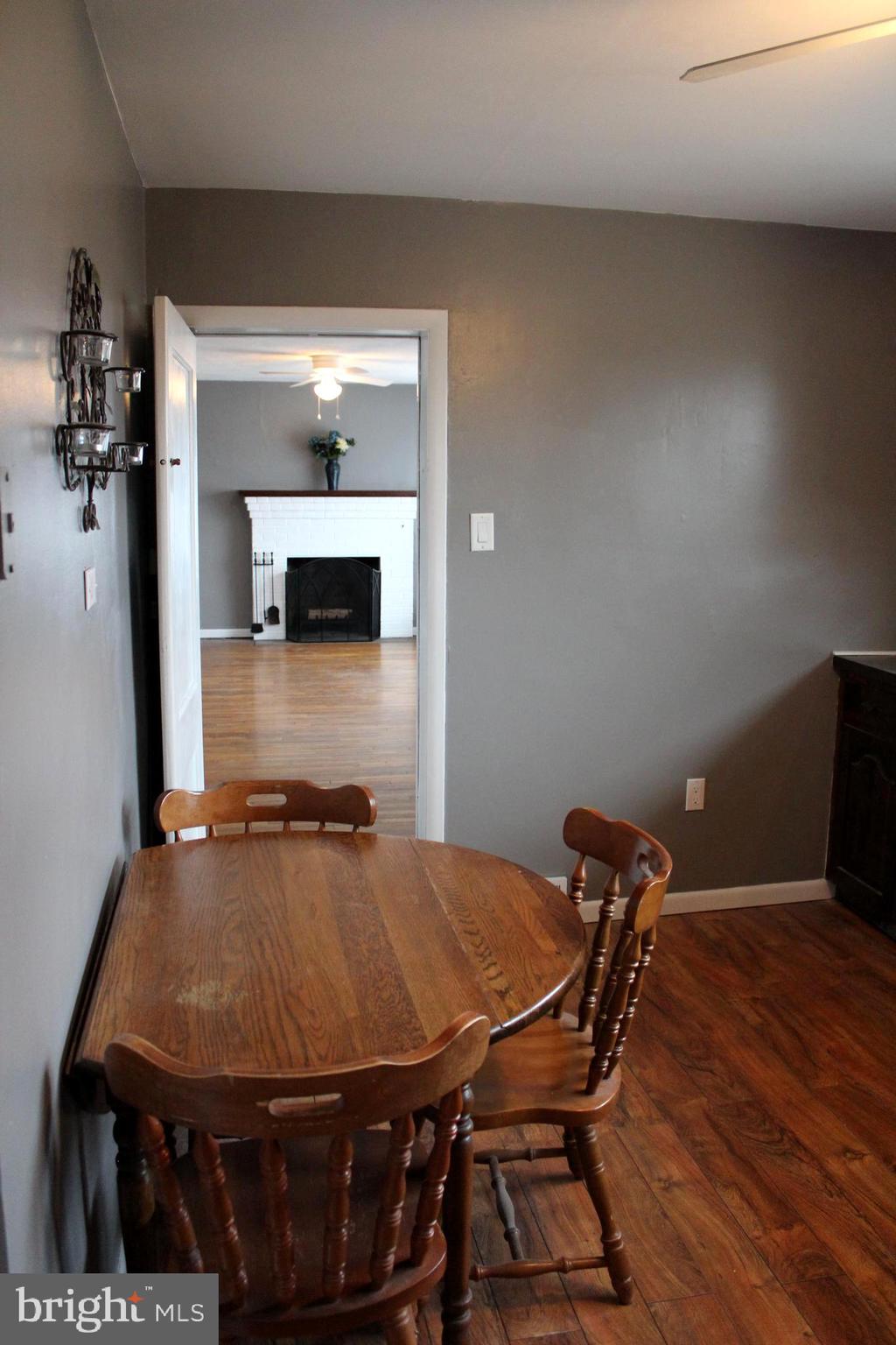 1945 County Line Road Warrington, PA 18976 - Photo 7 of 16 Kitchen