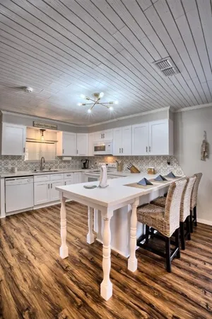 $319,000 | 535 Tall Timbers, Burkeville, TX 75932