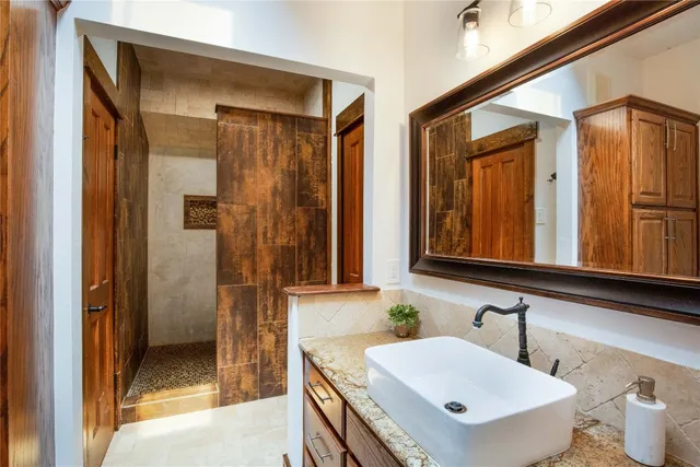 $1,399,000 | 11209 Southwest Oaks, Austin, TX 78737