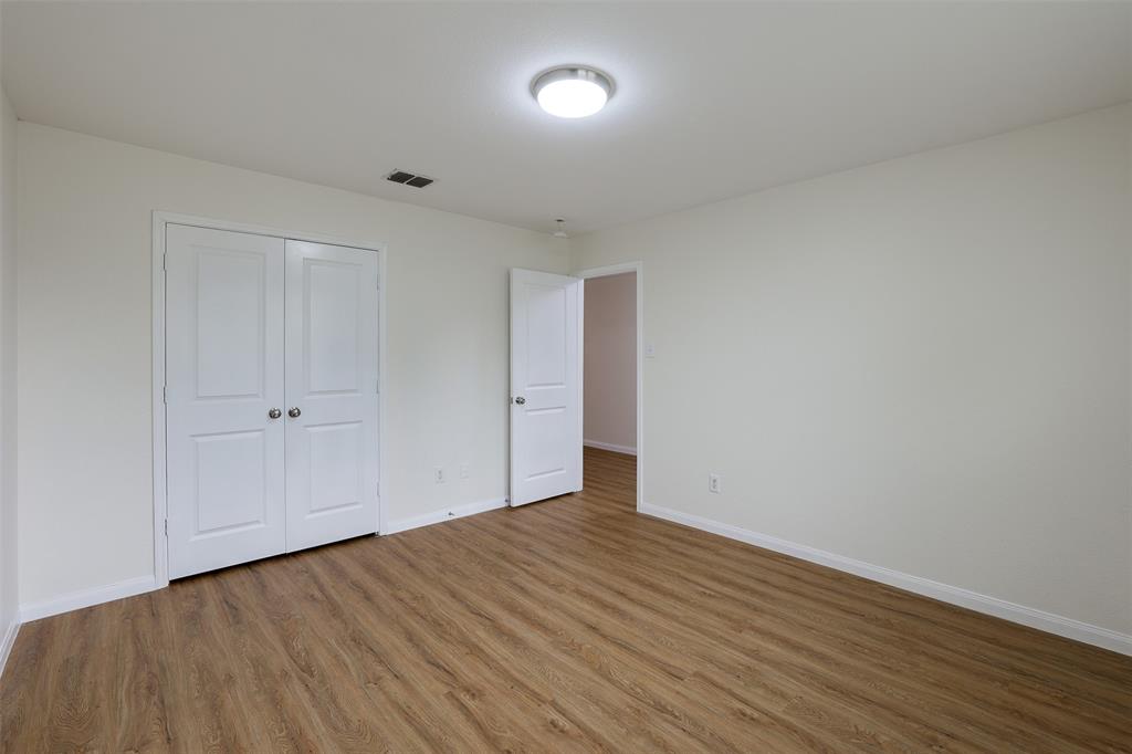 8422 Seven Hills Road Arlington, TX 76002 - Photo 5 of 28