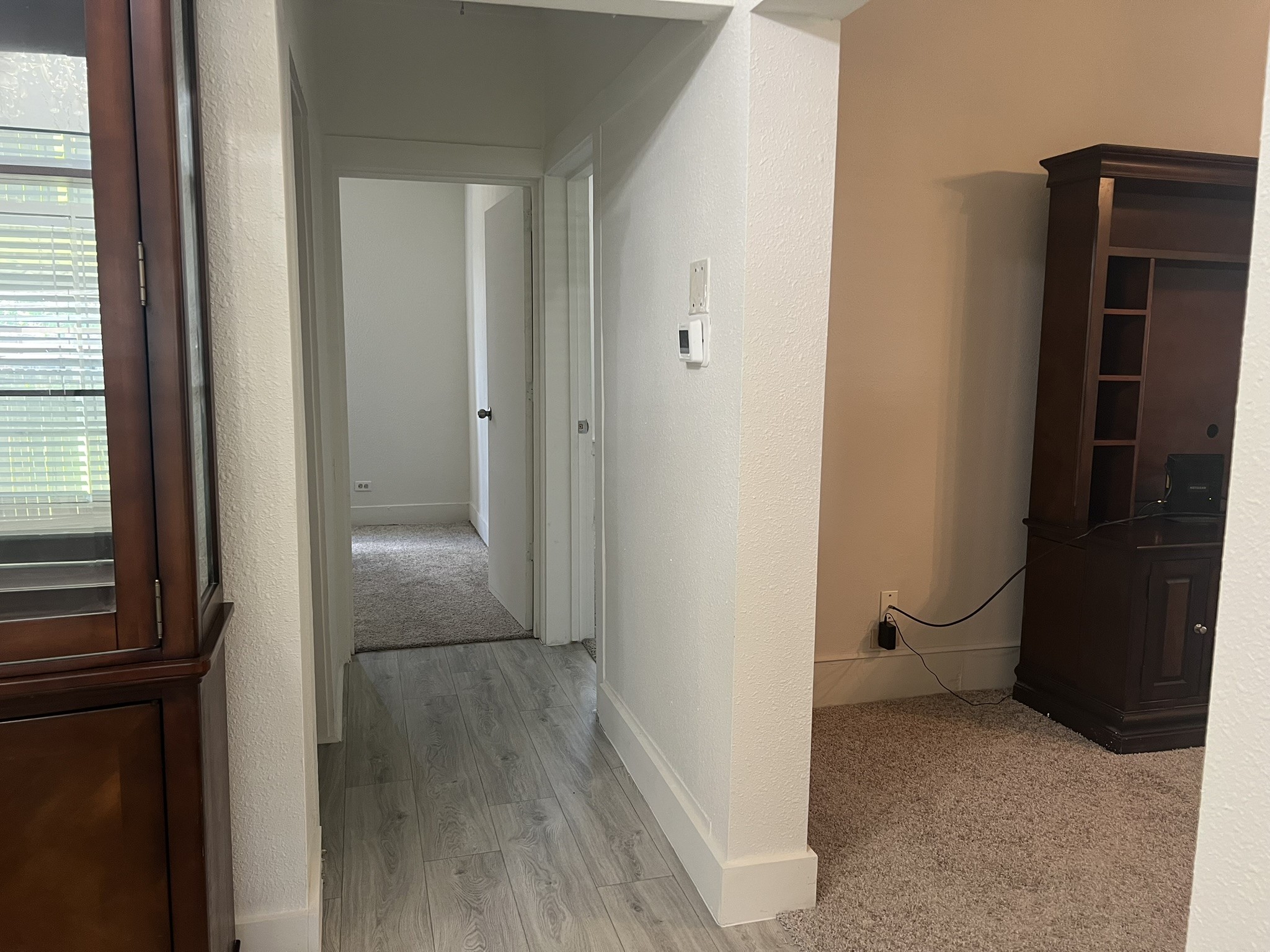 2605 Delafield Street Houston, TX 77023 - Photo 10 of 32 Dining room with view of hallway