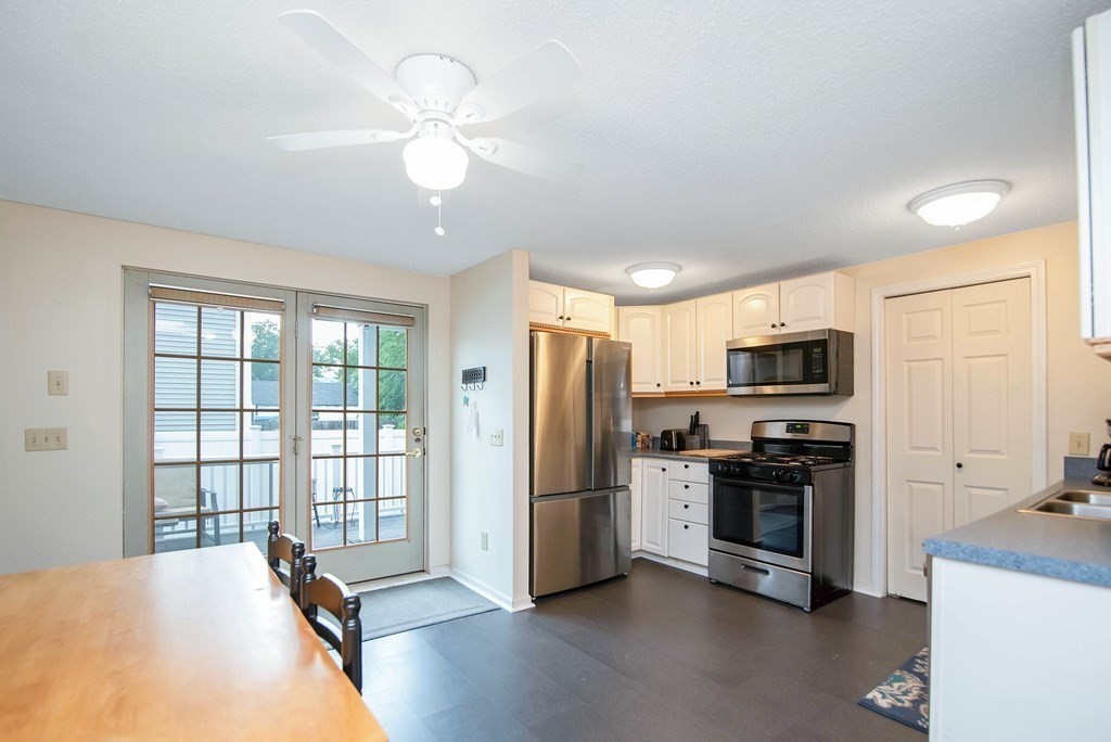 31-33 Geneva Street Springfield, MA 01151 - Photo 4 of 42 Gallery Image 4