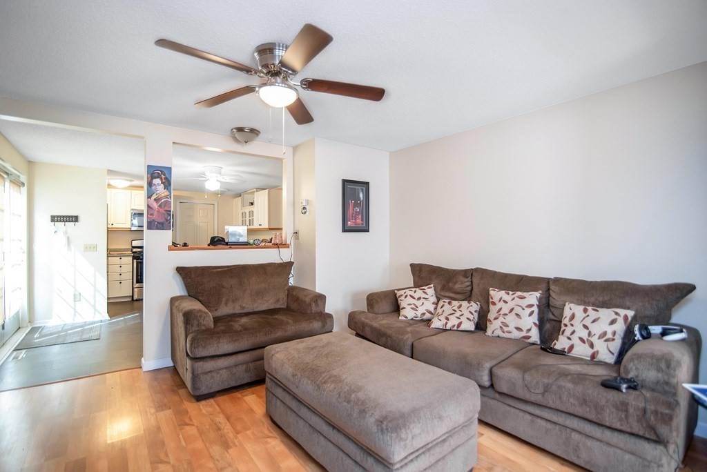 31-33 Geneva Street Springfield, MA 01151 - Photo 7 of 42 Gallery Image 7