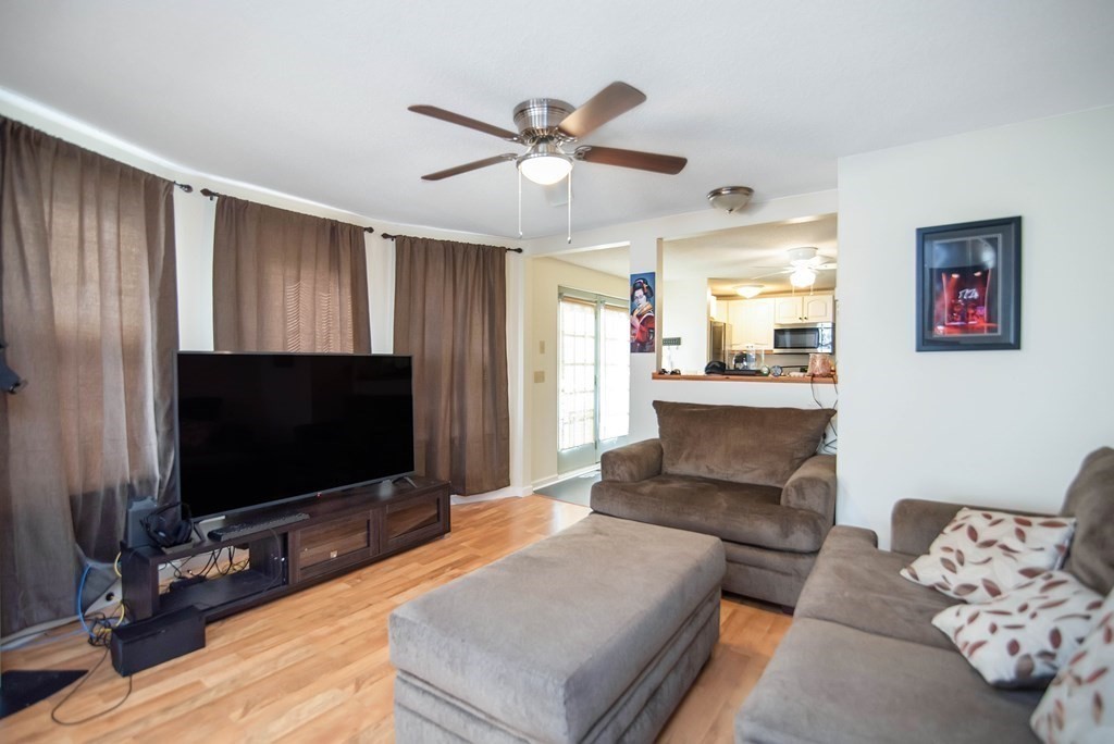 31-33 Geneva Street Springfield, MA 01151 - Photo 8 of 42 Gallery Image 8