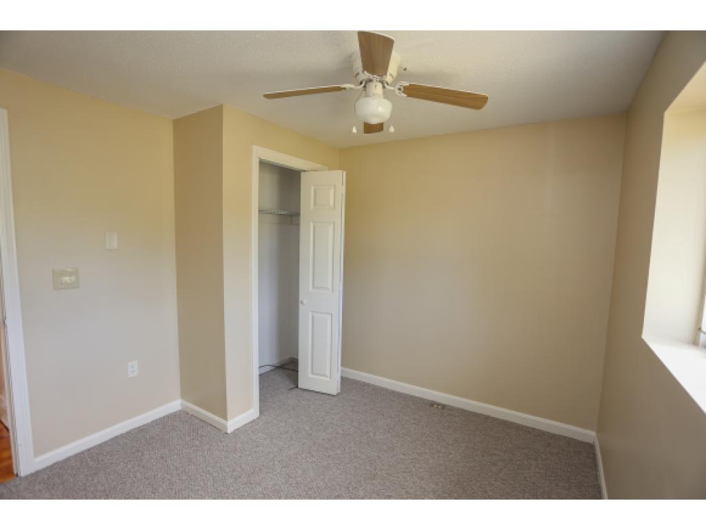 128 Back River Road Bedford, NH 03110 - Photo 12 of 31