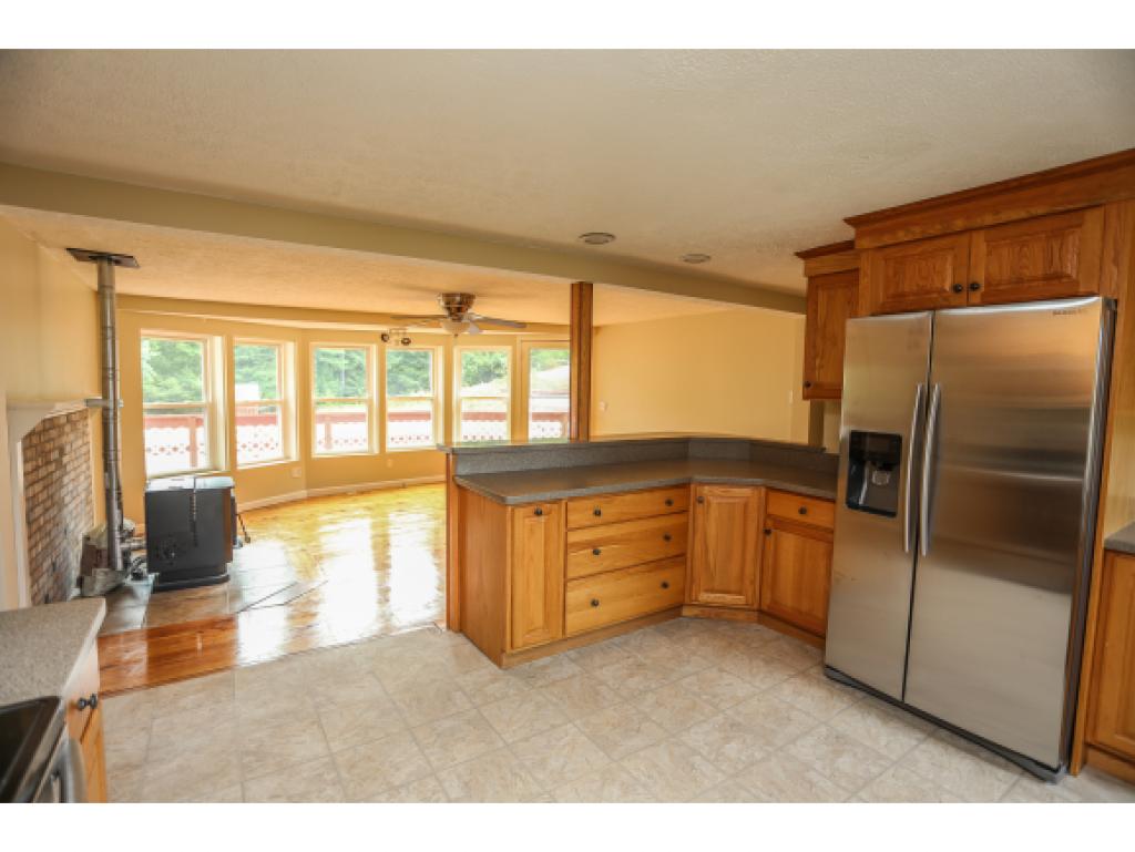 128 Back River Road Bedford, NH 03110 - Photo 17 of 31