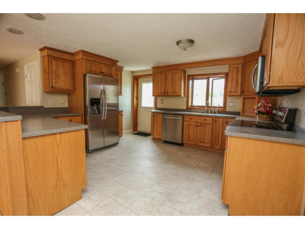 128 Back River Road Bedford, NH 03110 - Photo 20 of 31