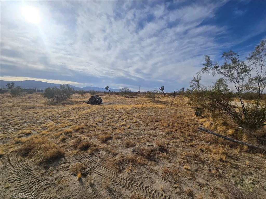 0 263rd Street East Pinon Hills, CA 92372 - Photo 7 of 8 a view of an ocean
