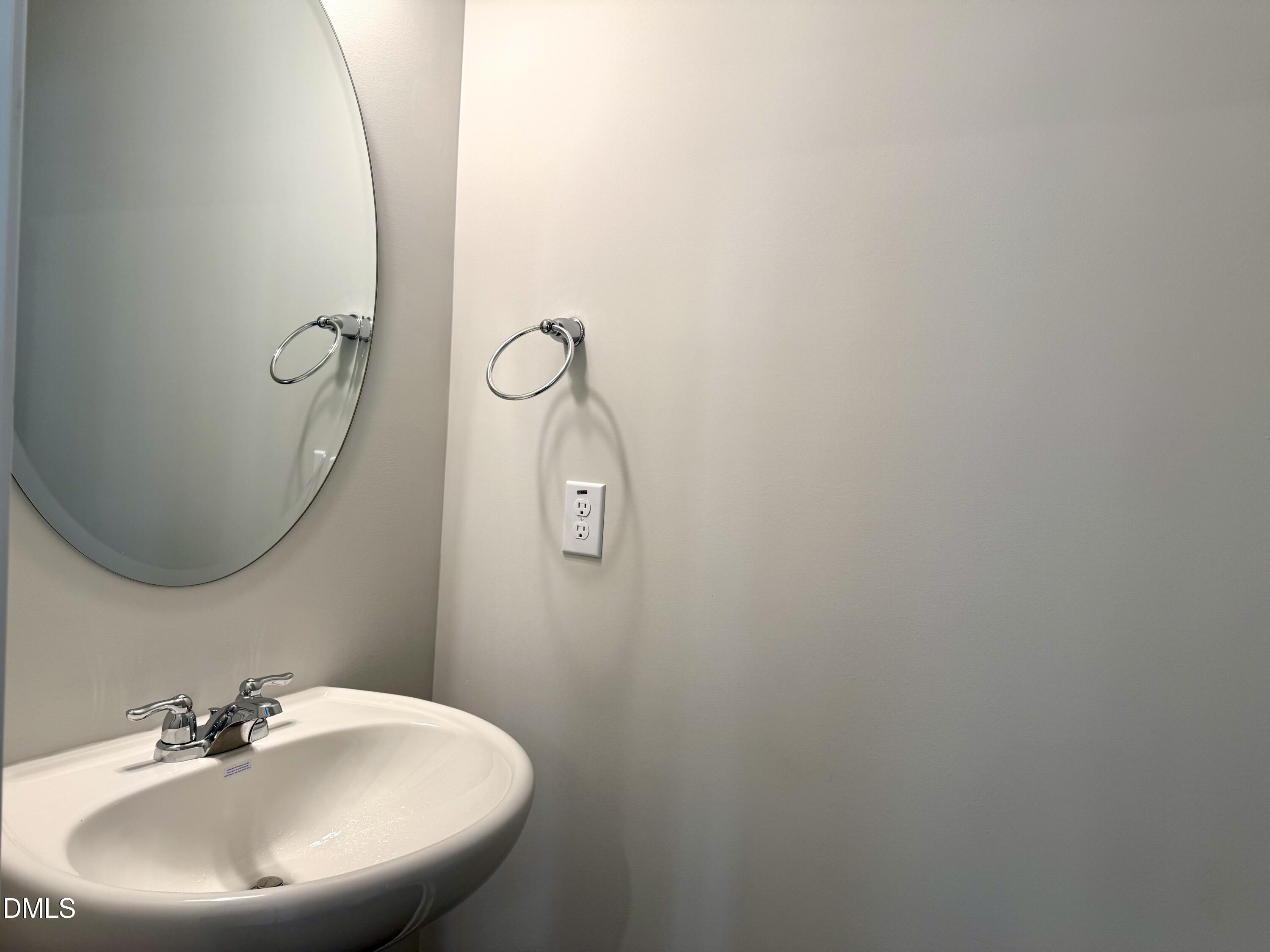 253 Eden View Bend Raleigh, NC 27610 - Photo 10 of 31 10