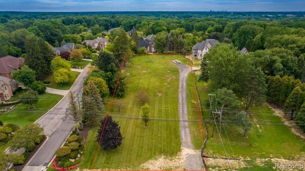 28550 Halsted Road Farmington Hills, MI 48331 - Photo 5 of 9